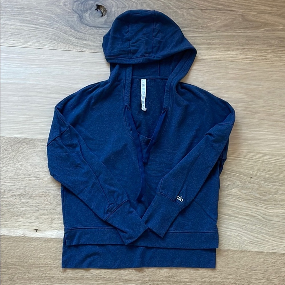 ALO Yoga Sweatshirt